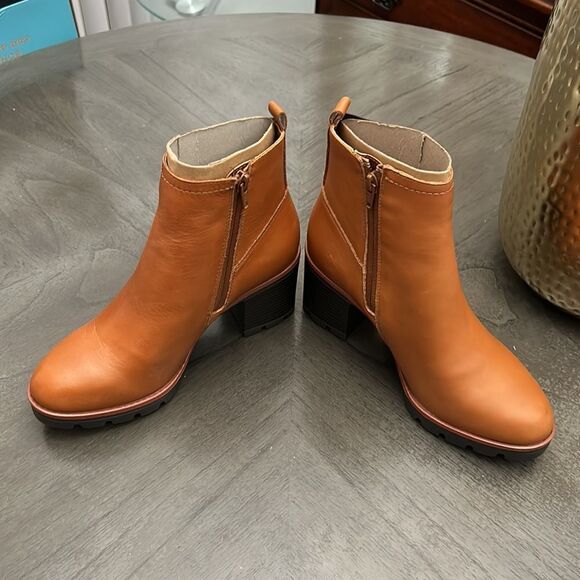 NATURALIZER VERNEY WATERPROOF LEATHER LUG BOOTS CIDER-SPICE - Picture 11 of 11